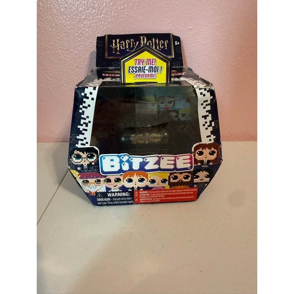 Bitzee Harry Potter Interactive Digital Pet 20 Characters Spin Master Box Wear
